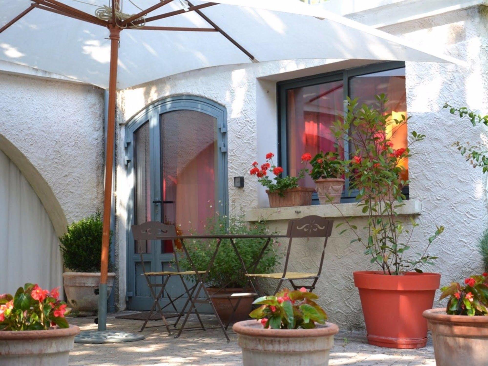 Hotel La Deviniere Donzère Zewnętrze zdjęcie